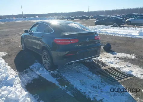 2017 Mercedes-Benz Glc 300 Coupe 4Matic z USA, uszkodzony, nr VIN WDC0J4KBXHF242736